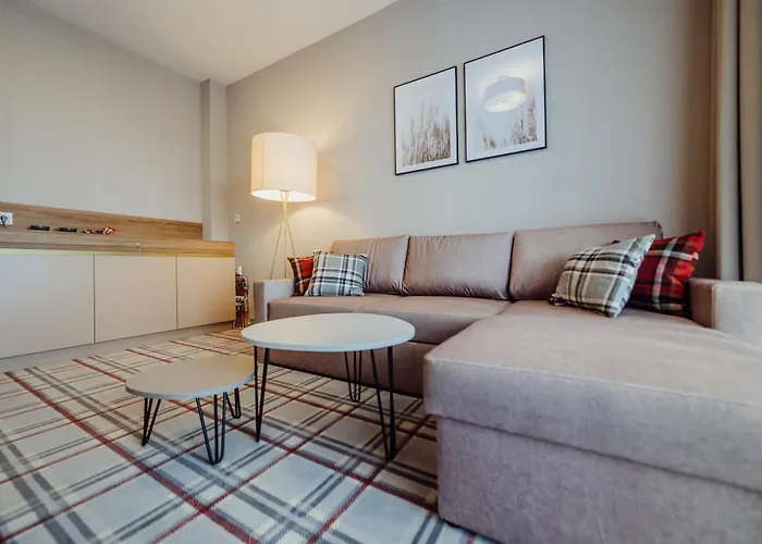 Adults Ξενοδοχείο με διαμερίσματα 4*